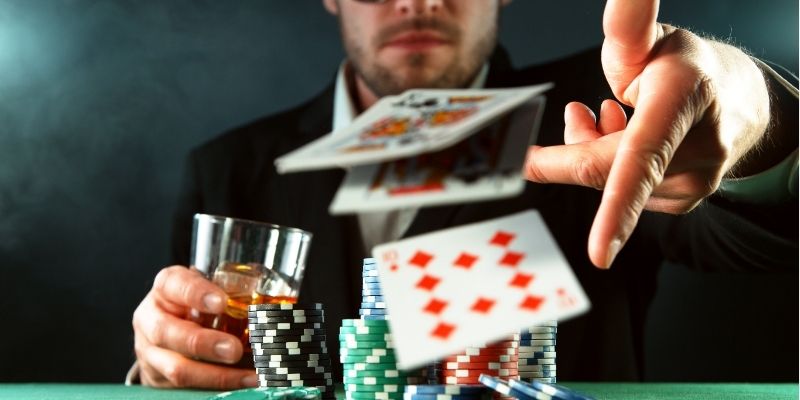 Bluff Trong Poker Là Gì – Chiến Thuật Dành Cho Cao Thủ